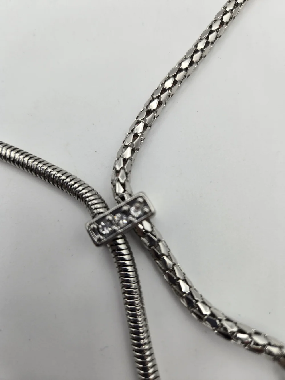 Chico's Silvertone Lariat Necklace Tassel Hammered Bar Rhinestone Accent Classic